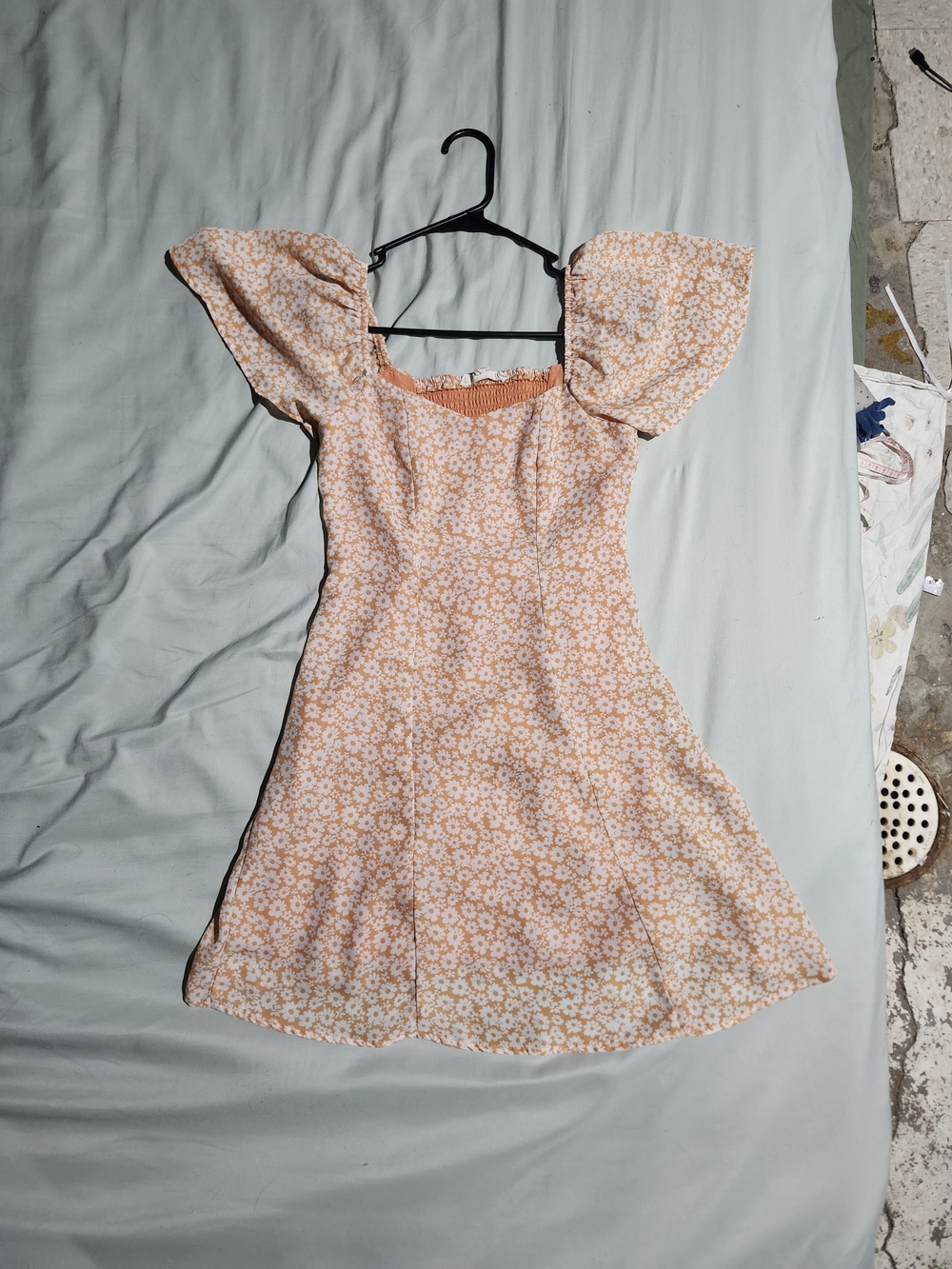 Rewind Peach Floral Puff Sleeve Mini Dress
